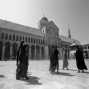 Henrik Brahe || Damascus. Umayyed Mosque. Women for prayer in the courtyard. Syria. 2001 || ©